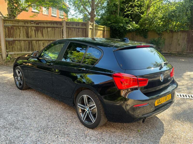 BMW 1 SERIES
