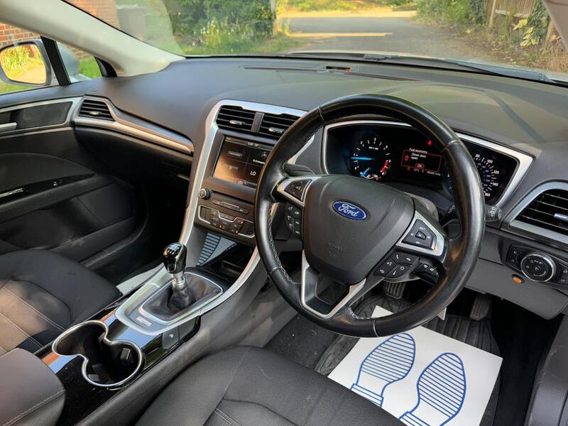 FORD MONDEO