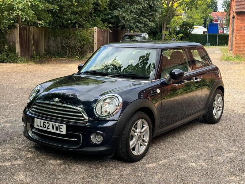View MINI HATCH 1.6 Cooper Hatch