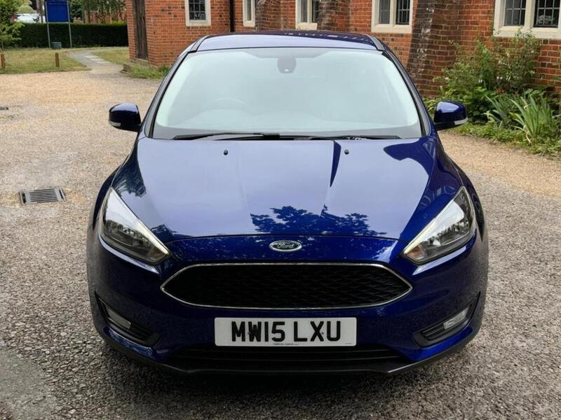 View FORD FOCUS 1.5 TDCi Zetec