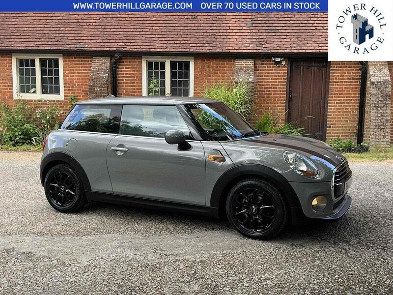 View MINI HATCH 1.5 Cooper 3-Door Hatch