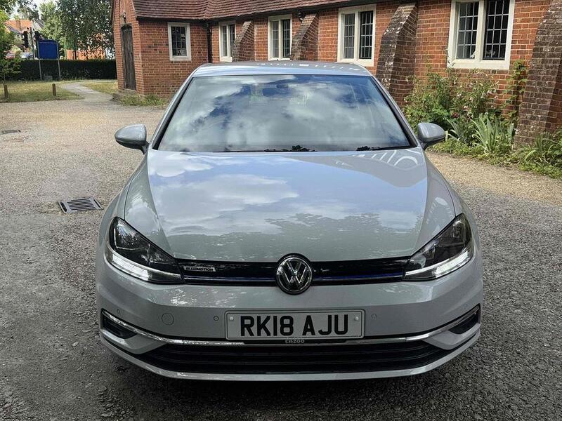 View VOLKSWAGEN GOLF 1.5 TSI EVO BlueMotion Tech SE Nav