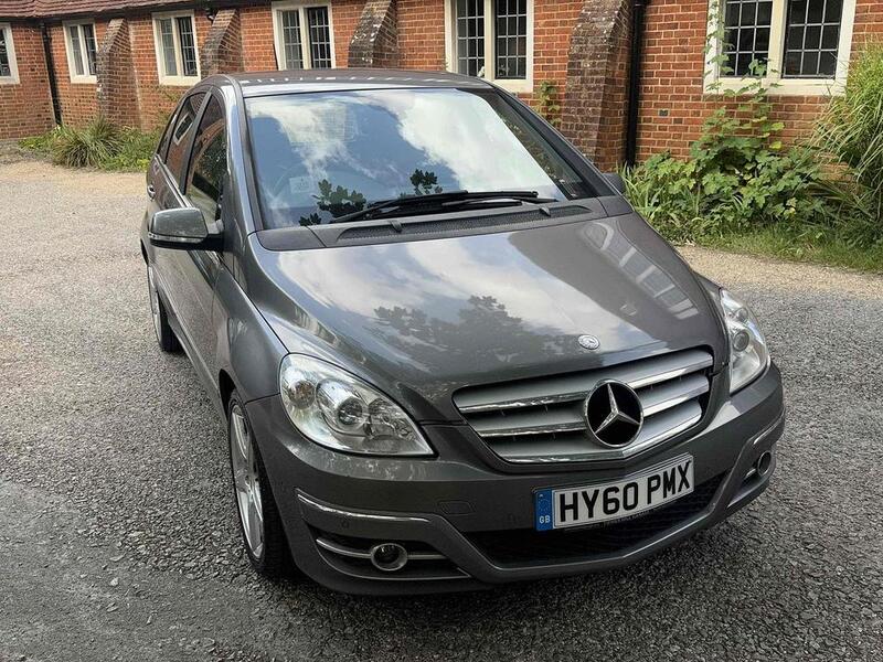 View MERCEDES-BENZ B CLASS 1.7 B180 Sport