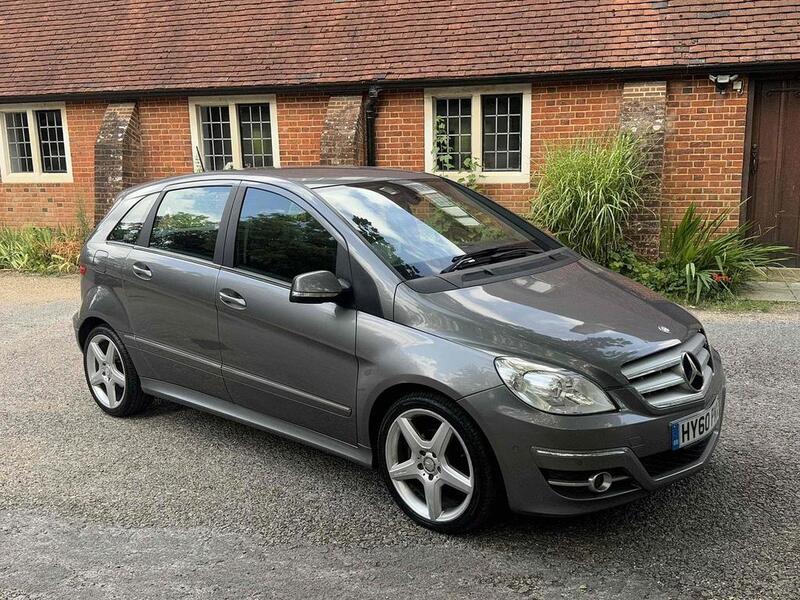 View MERCEDES-BENZ B CLASS 1.7 B180 Sport