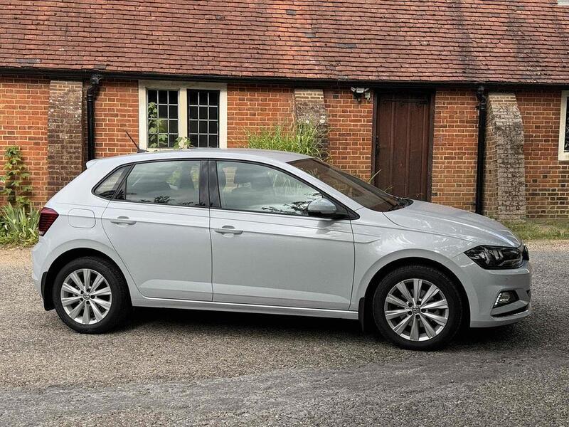 View VOLKSWAGEN POLO 1.0 TSI SEL