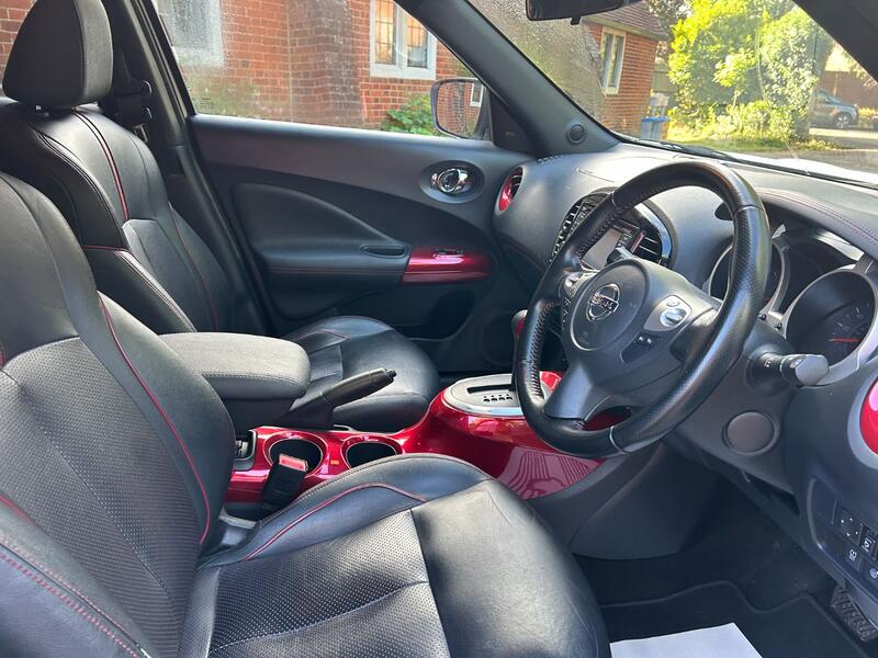 View NISSAN JUKE 1.6 Tekna