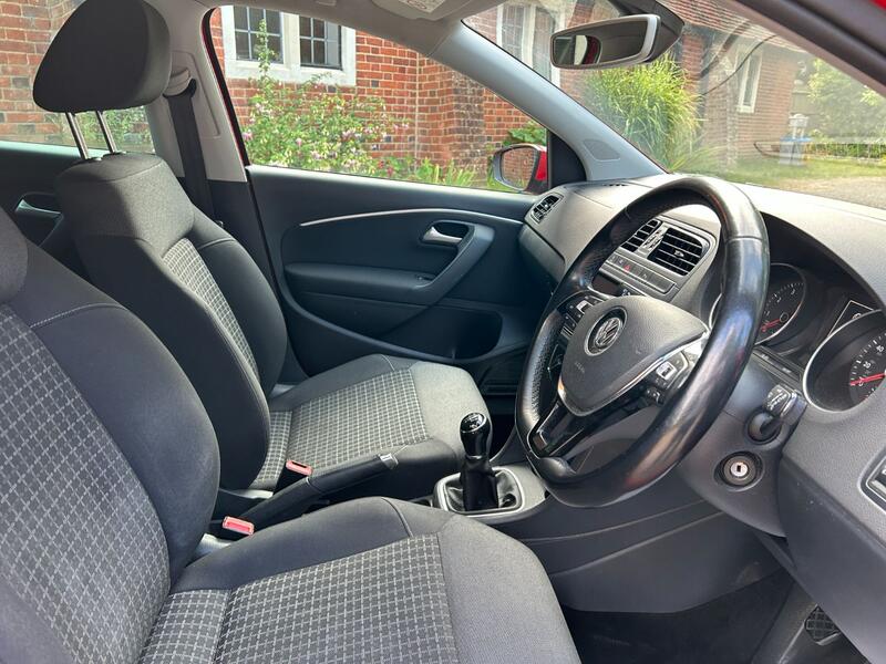 View VOLKSWAGEN POLO 1.2 TSI BlueMotion Tech Match Edition