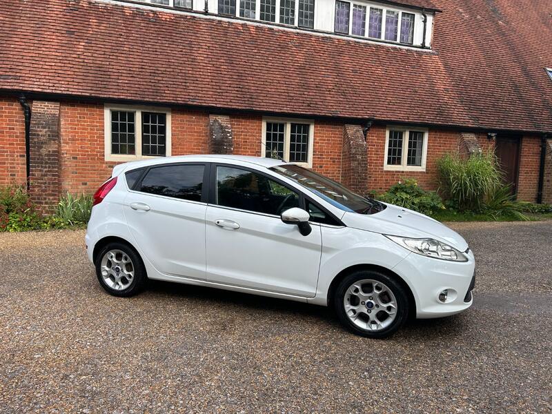 View FORD FIESTA 1.3 Zetec