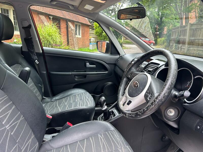 View KIA VENGA 1.6 CRDi EcoDynamics 3
