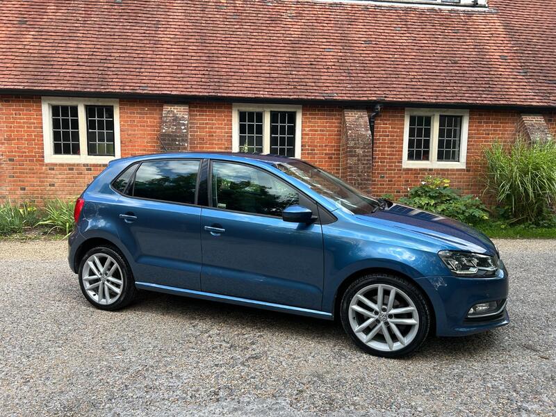 View VOLKSWAGEN POLO 1.0 TSI SEL