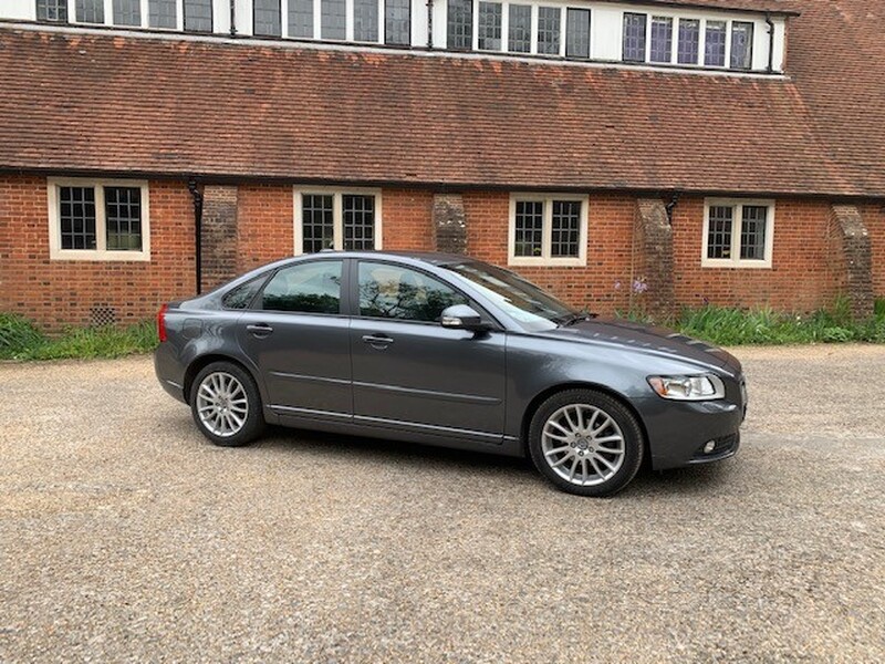 View VOLVO S40 DRIVE SE LUX EDITION STARTSTOP